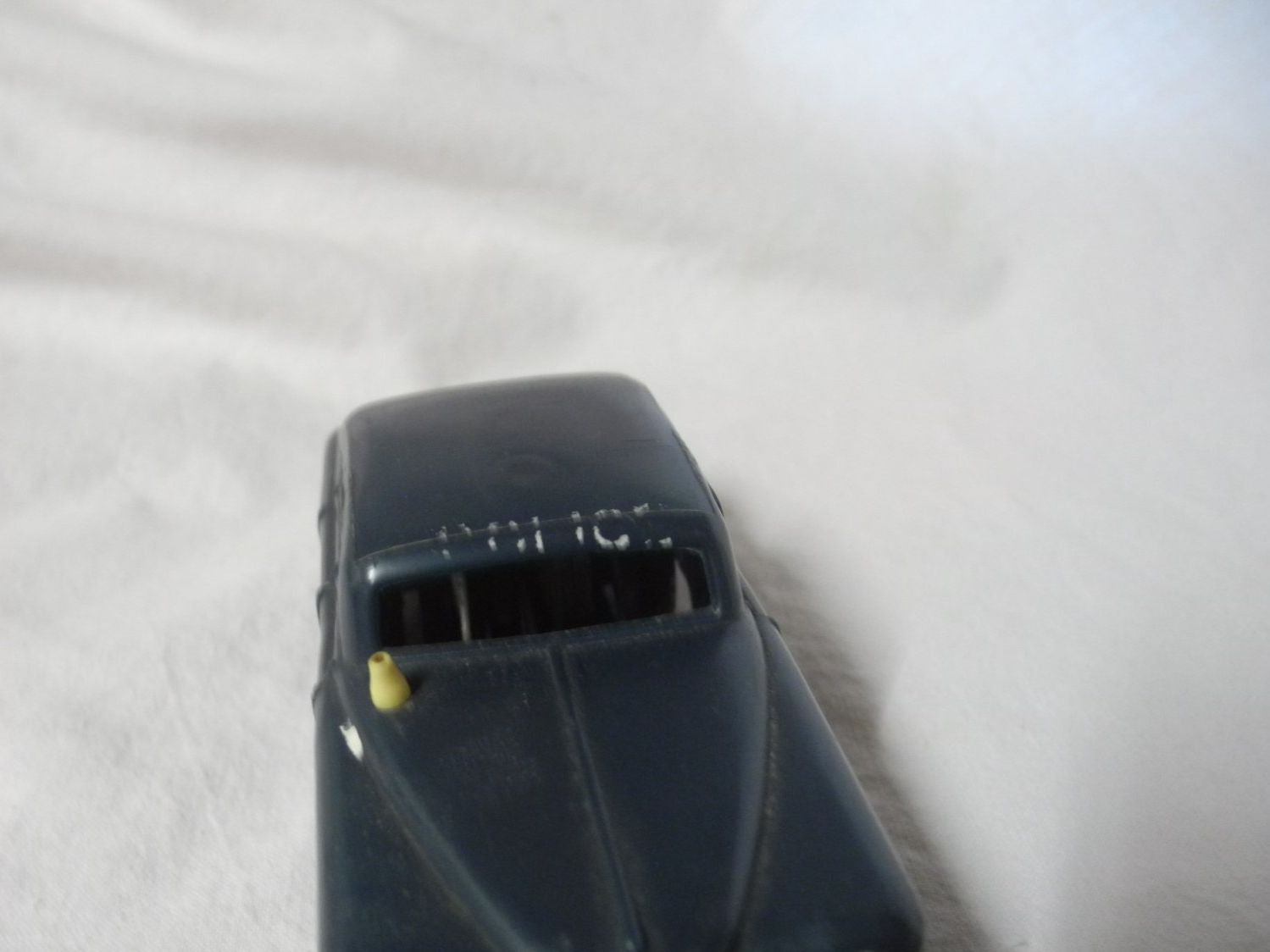 Modellini d'auto: BLECH/PLASTIK   ALTES POLIZEI AUTO    11 CM LANG  GUT – Usato da Gurtnellen venduto da Murmeli99 1