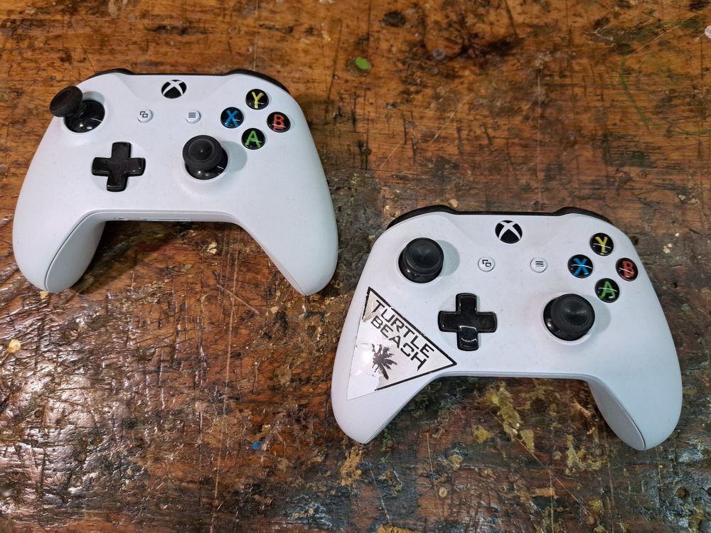 Xbox Controller defekt (Gebraucht) in Dierikon für CHF 14 – mit ...