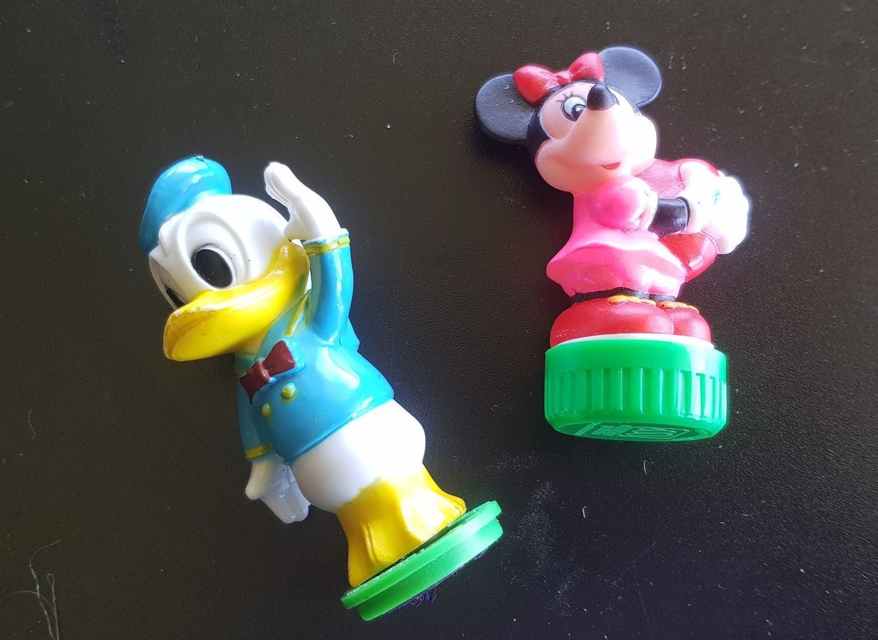Disney Statuette: Donald Duck + Mini Maus - 2 Stempel 1980er – Usato da Mörschwil venduto da lindaswunderkiste 1