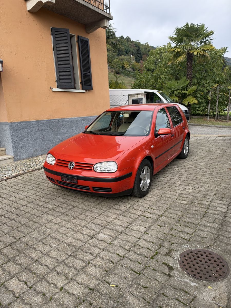 VW Autos: Golf 4 1.6 automat – Gebraucht aus Bioggio von man_nmm7 1