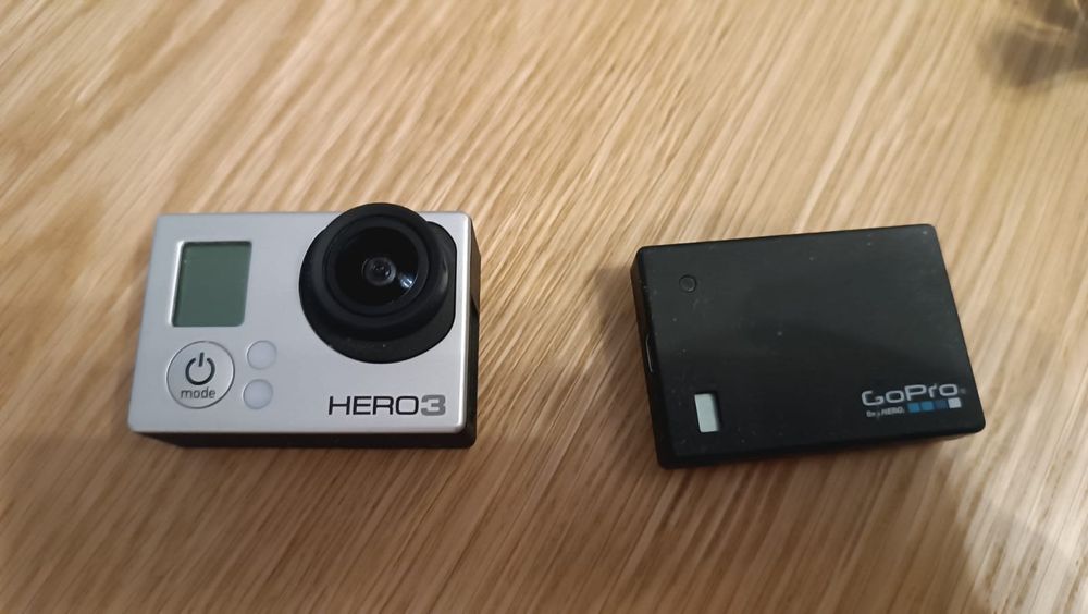 Go pro Hero 3 avec carte SD 32Gb (D'occasion) à Fully pour CHF 10