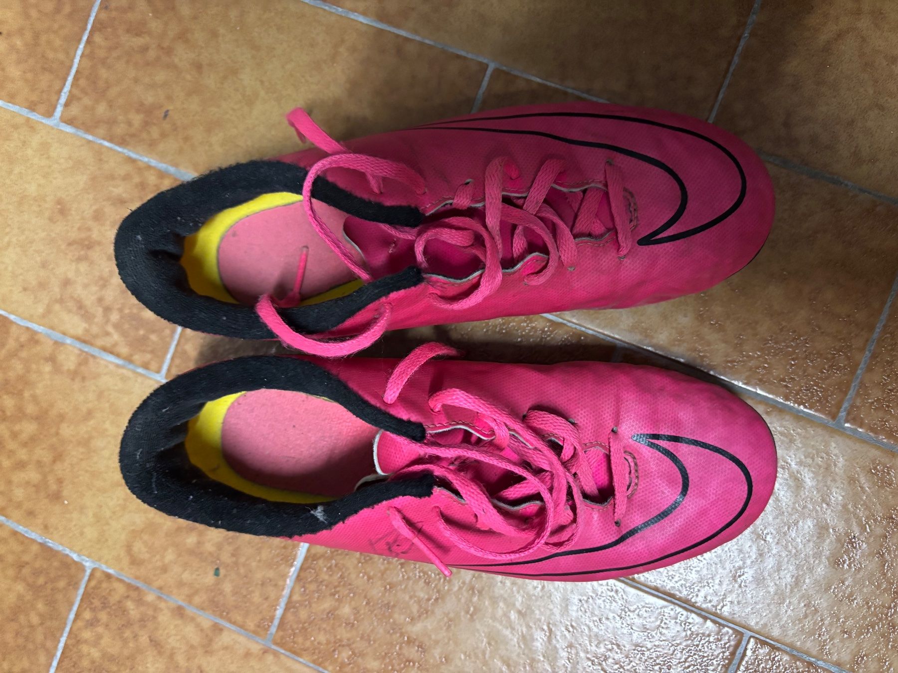 Nike Scarpe da uomo: Fussballschuhe – Usato da ZOLLIKON venduto da FamilleArleti