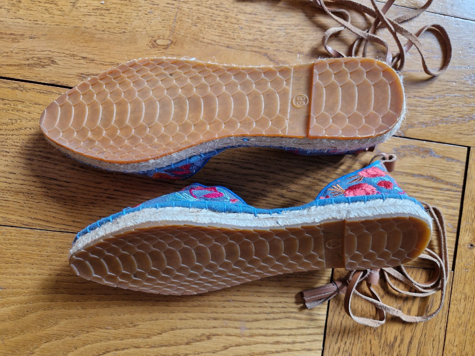 Scarpe da donna: Neue Espadrilles Grösse 38 – Nuovo (secondo la descrizione) da Innerberg venduto da Noe25 1