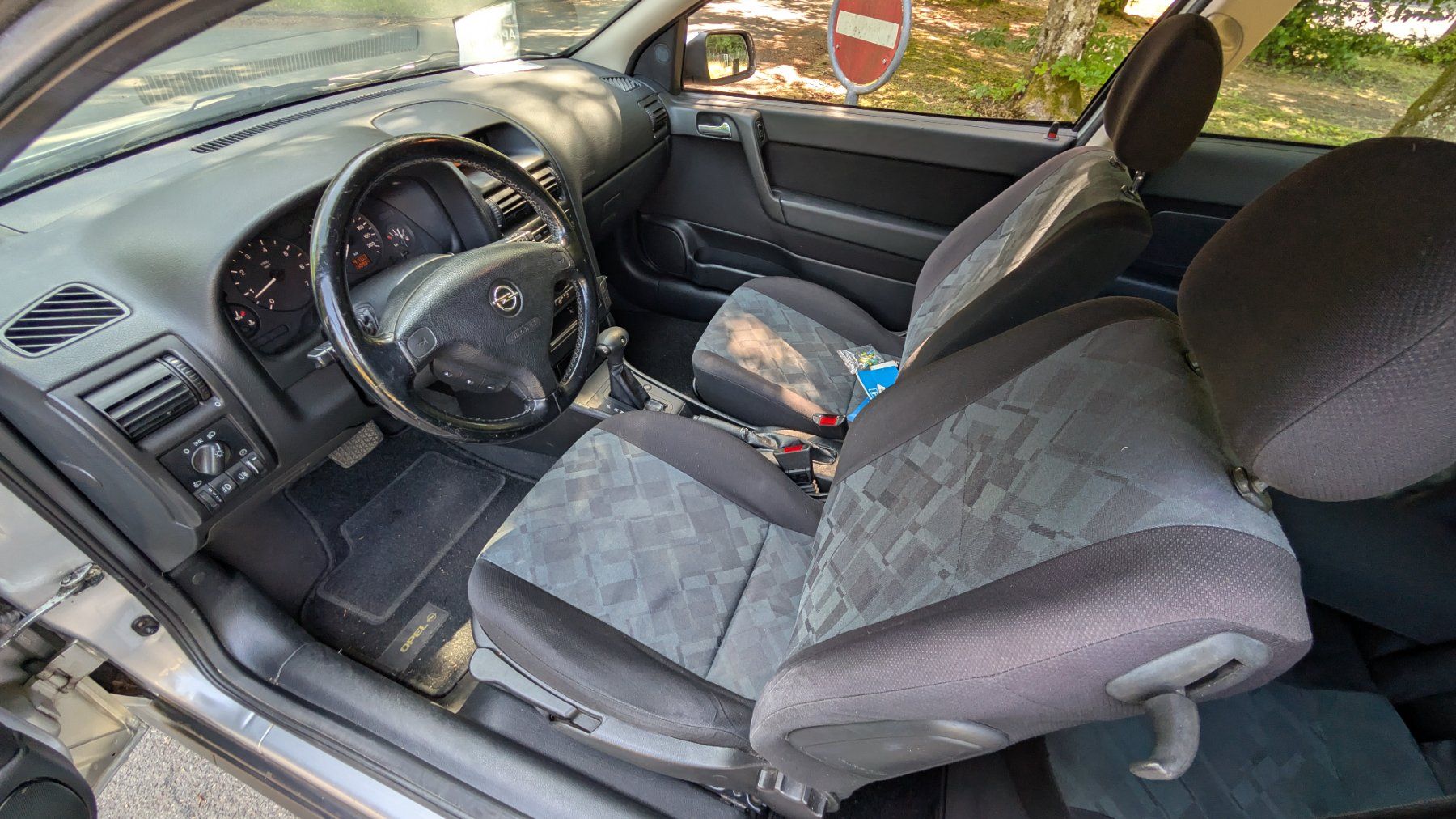 Opel Automobili: Opel Astra Coupé 1.6  nur 131'000 km  rostfrei – Usato da zürich venduto da damianvonlichten 5