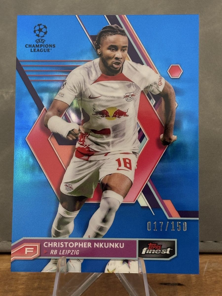 Topps Carte collezionabili: Christopher Nkunku 2022 Topps Finest UCC /150 blue – Nuovo (secondo la descrizione) da Aarberg venduto da gocardz.shop