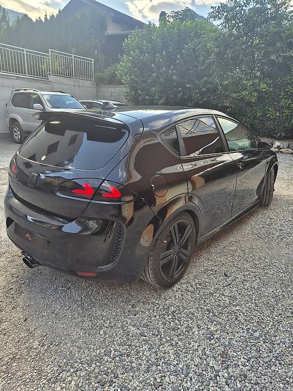Autos: Seat leon 2.0 tfsi T-radical – D'occasion à Riddes par fab_78yf