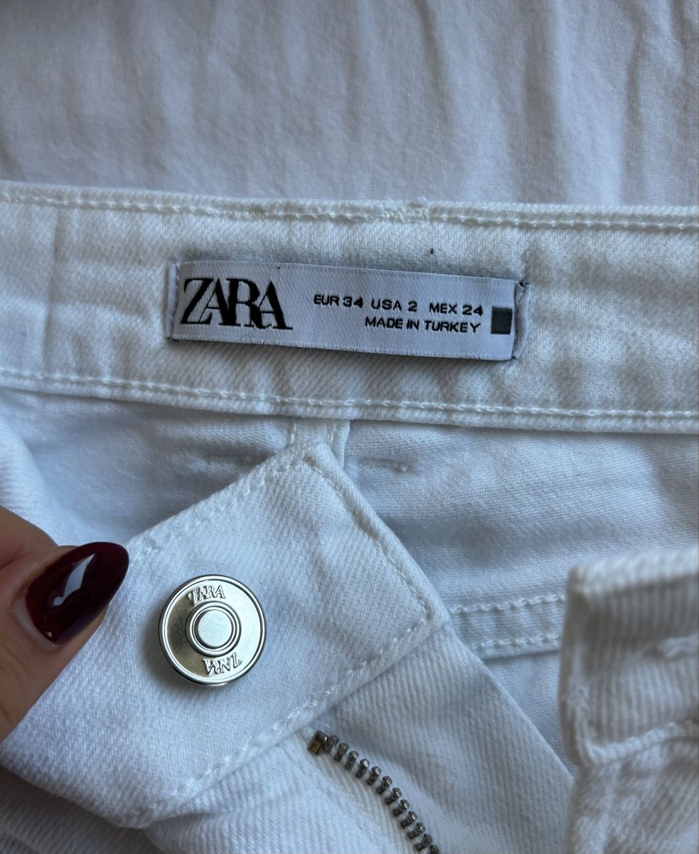 Zara Jeans: White Zara Jeans, Gr 34 – Nuovo (secondo la descrizione) da Basel venduto da Vaniiiy 3