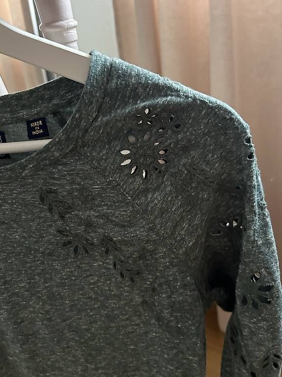Tops: Langarmtop Superdry – Gebraucht aus Schüpfheim von car_7slp 1