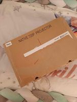 Beamer Native 720P Projektor rot neu in Originalverpackung