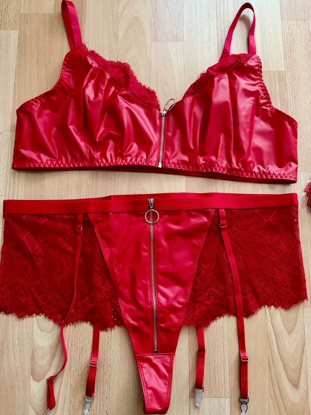 Autres dessous: Plus Plus Size Dessous Set / Straps Set – Neuf avec emballage d'origine à Uetendorf par Stoun 6