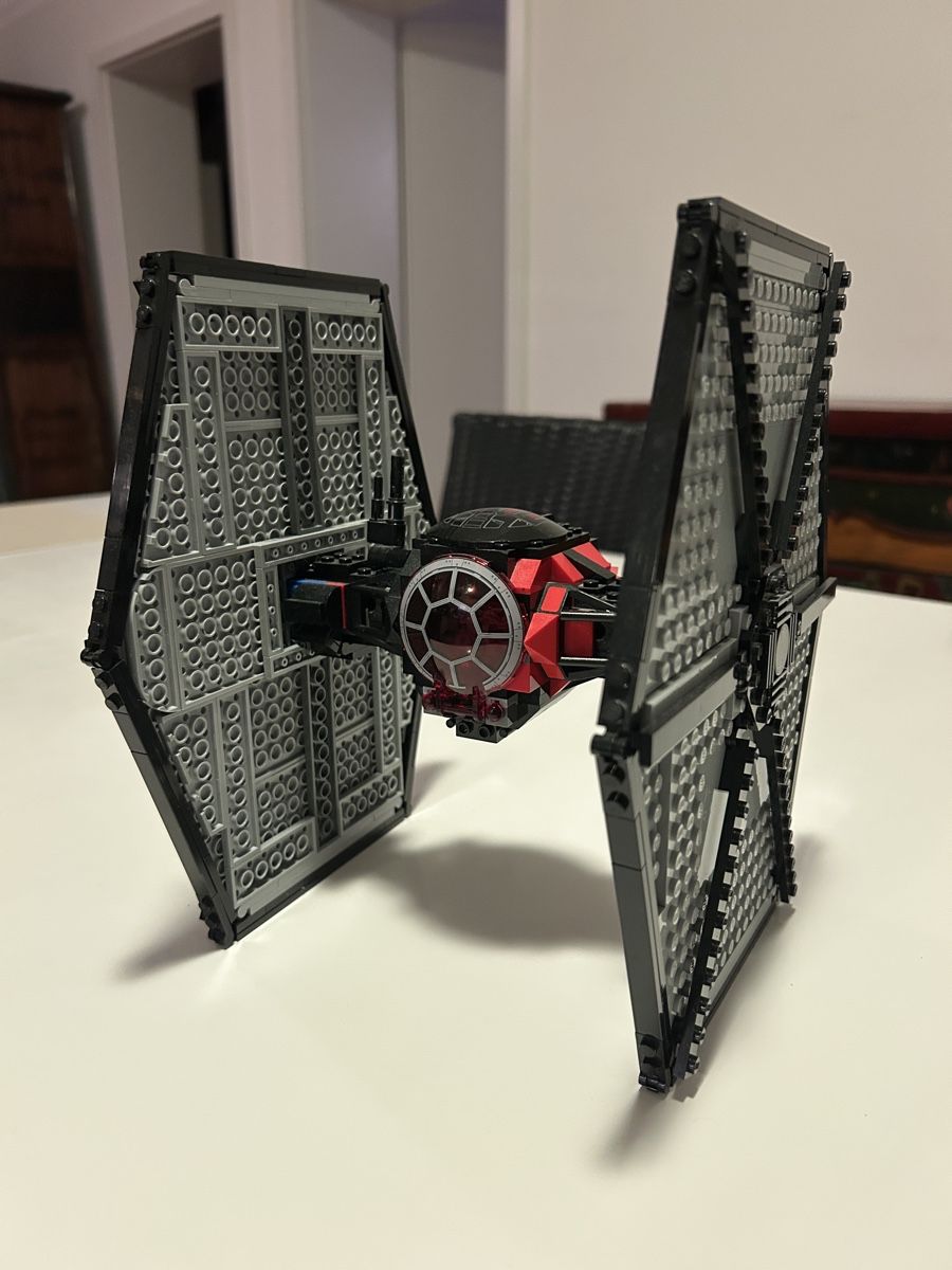 Star Wars Baukästen: Lego Star Wars TIE fighter 75101 – Gebraucht aus Versoix von mat_22qv
