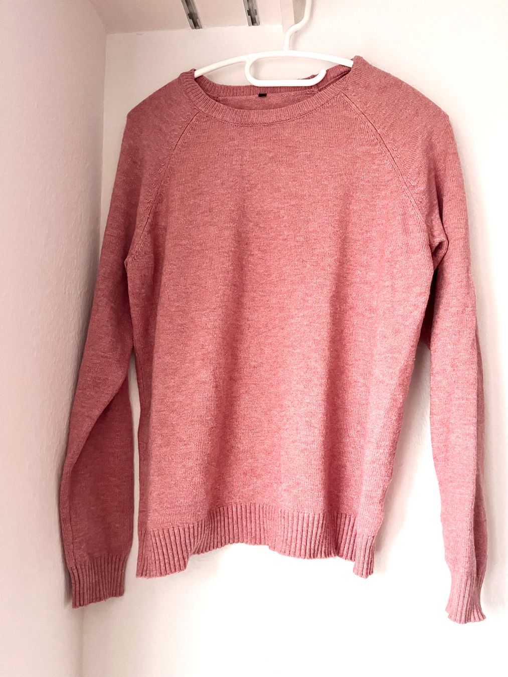 Maglioni & Felpe: Rosafarbener Feinstrickpullover, Damen, Gr. M – Usato da Zürich venduto da Insert_Name