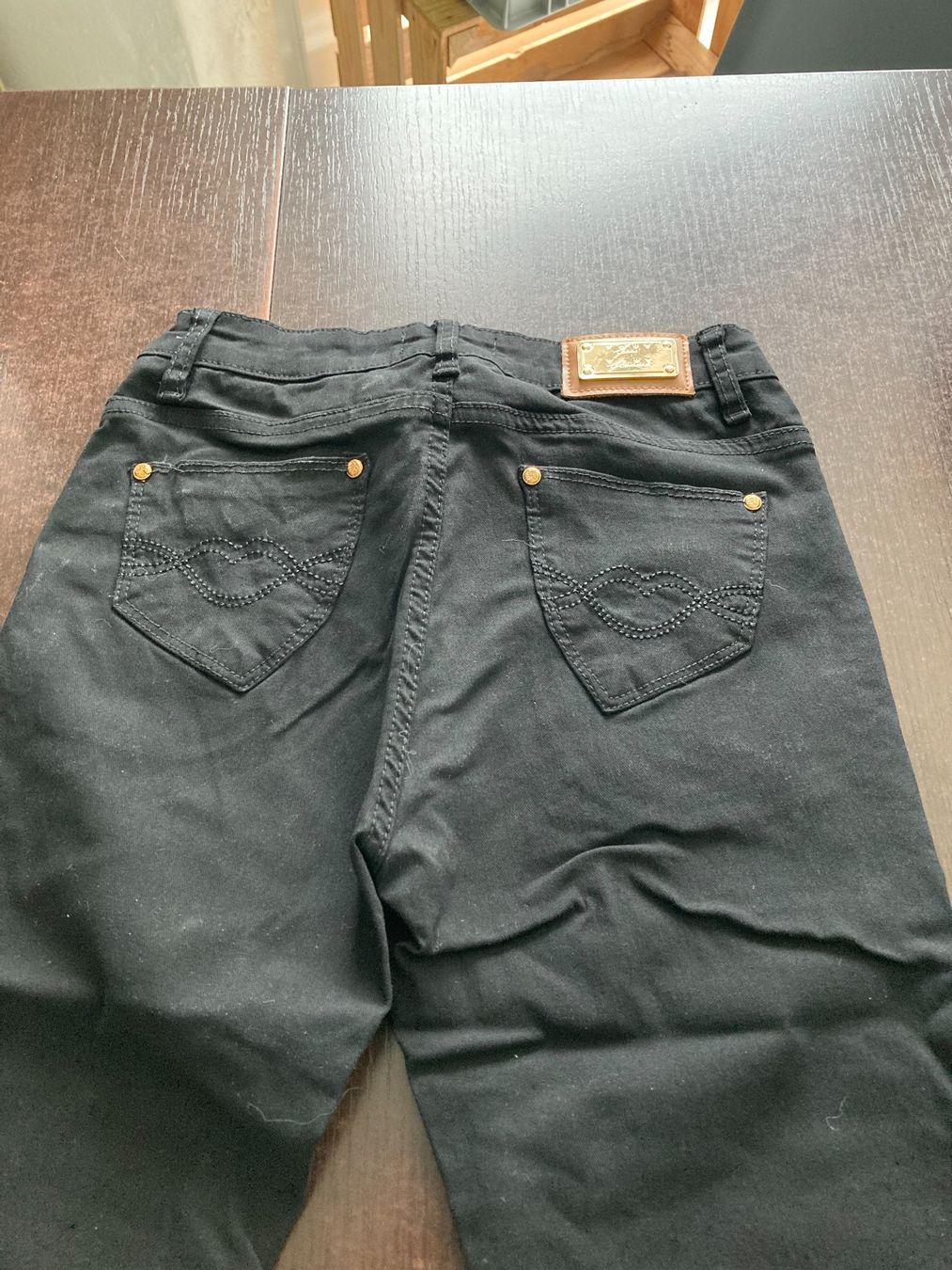 Pantalons: Pantalon noir neuf taille S – Neuf (Voir description) à Domdidier par qatar1973 2