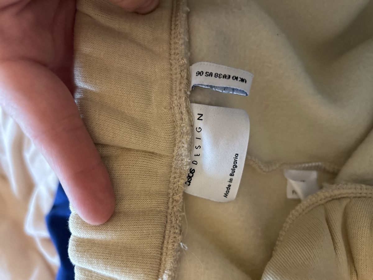 Asos Hosen: Asos Design Jogginghose beige – Neu (gemäss Beschreibung) aus Brüttisellen von becca2503 1