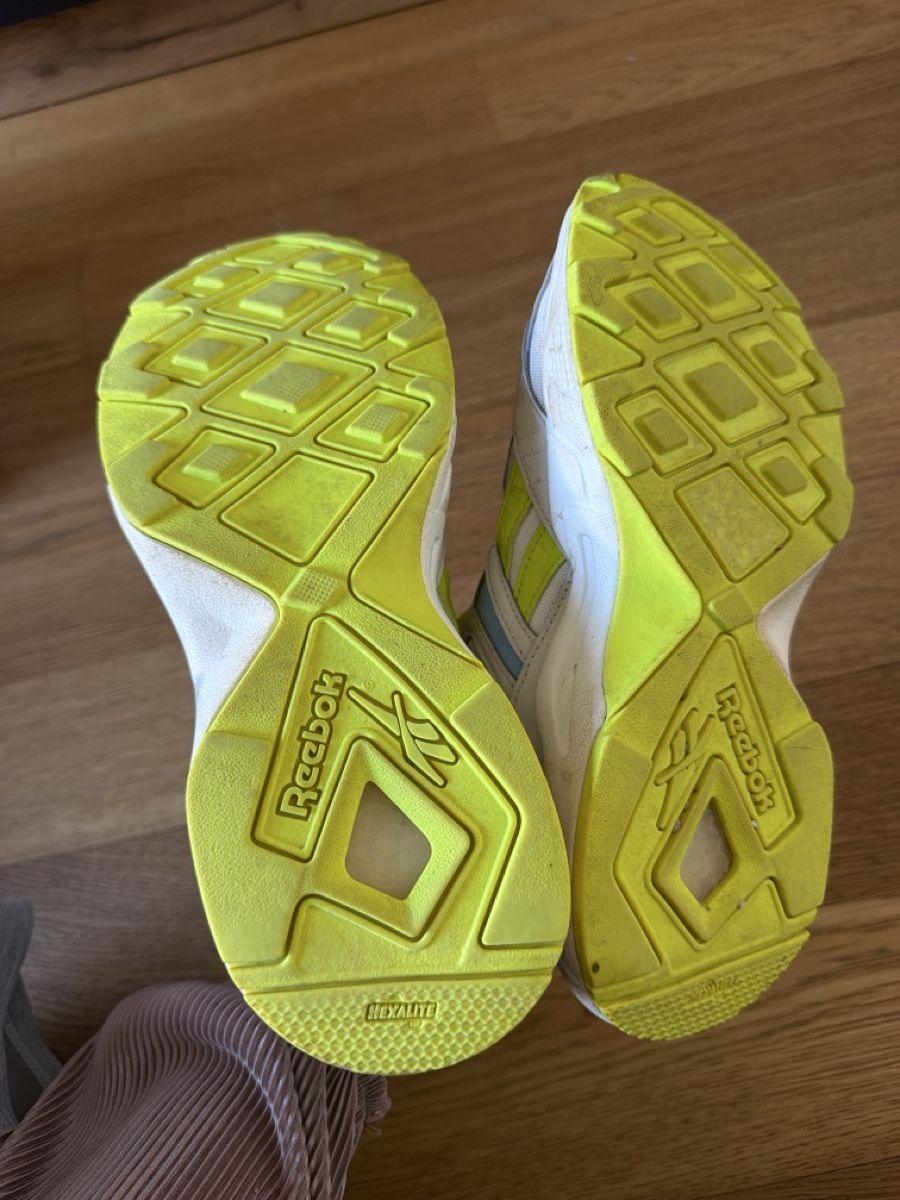 Reebok Herrenschuhe: Reebok sneakers nr.38 – Gebraucht aus Hausen AG von nik_9sg2 2