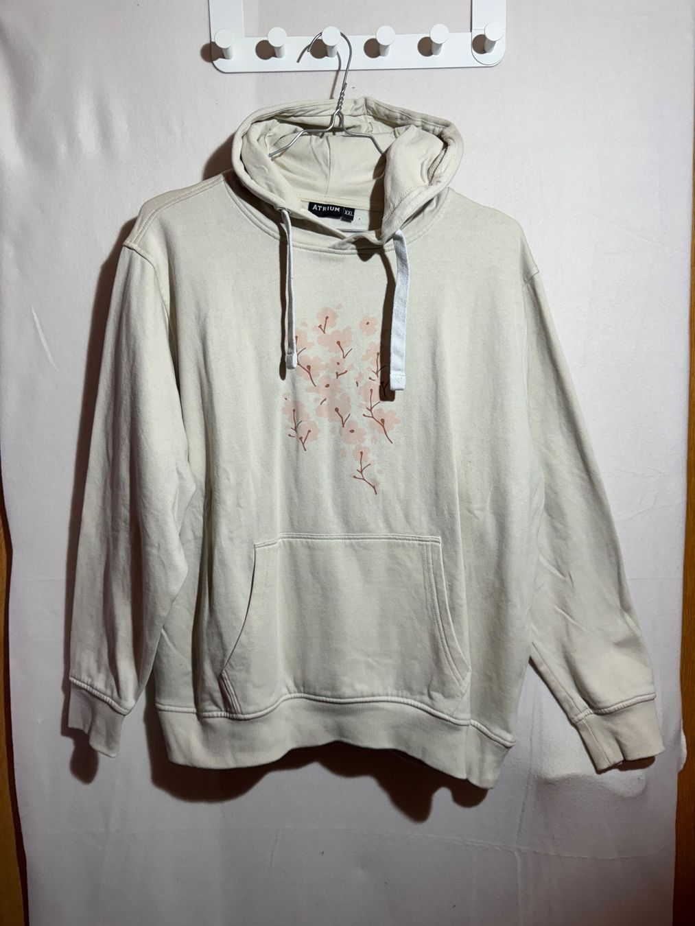 Maglioni & Felpe: Weisser Kapuzen Pullover von Atrium Gr. XXL – Usato da Grosswangen venduto da second_hand_dress