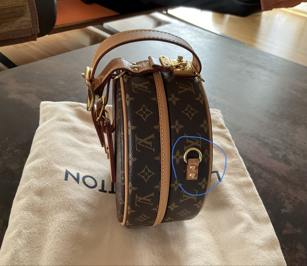 Louis Vuitton Borse da donna: Louis Vuitton Petite Boite chapeau – Usato da Kollbrunn venduto da eli_g7jd 2