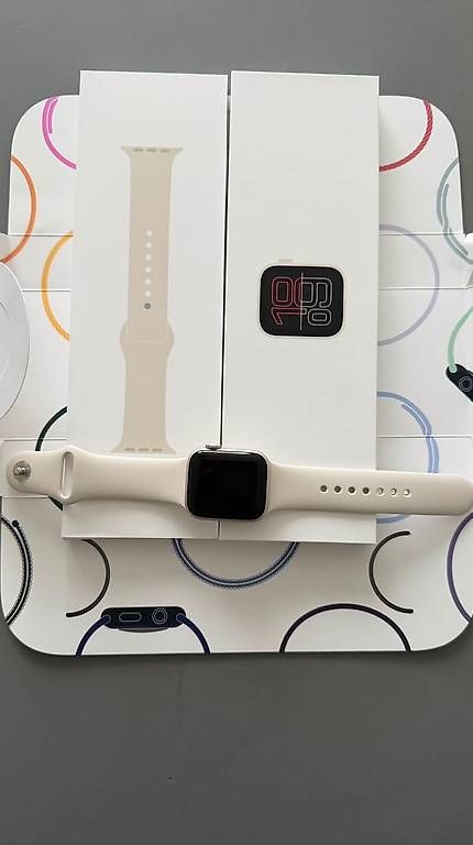 Smartwatch: Apple Watch SE 3 40mm – Gebraucht aus Zürich von sua_8b9h