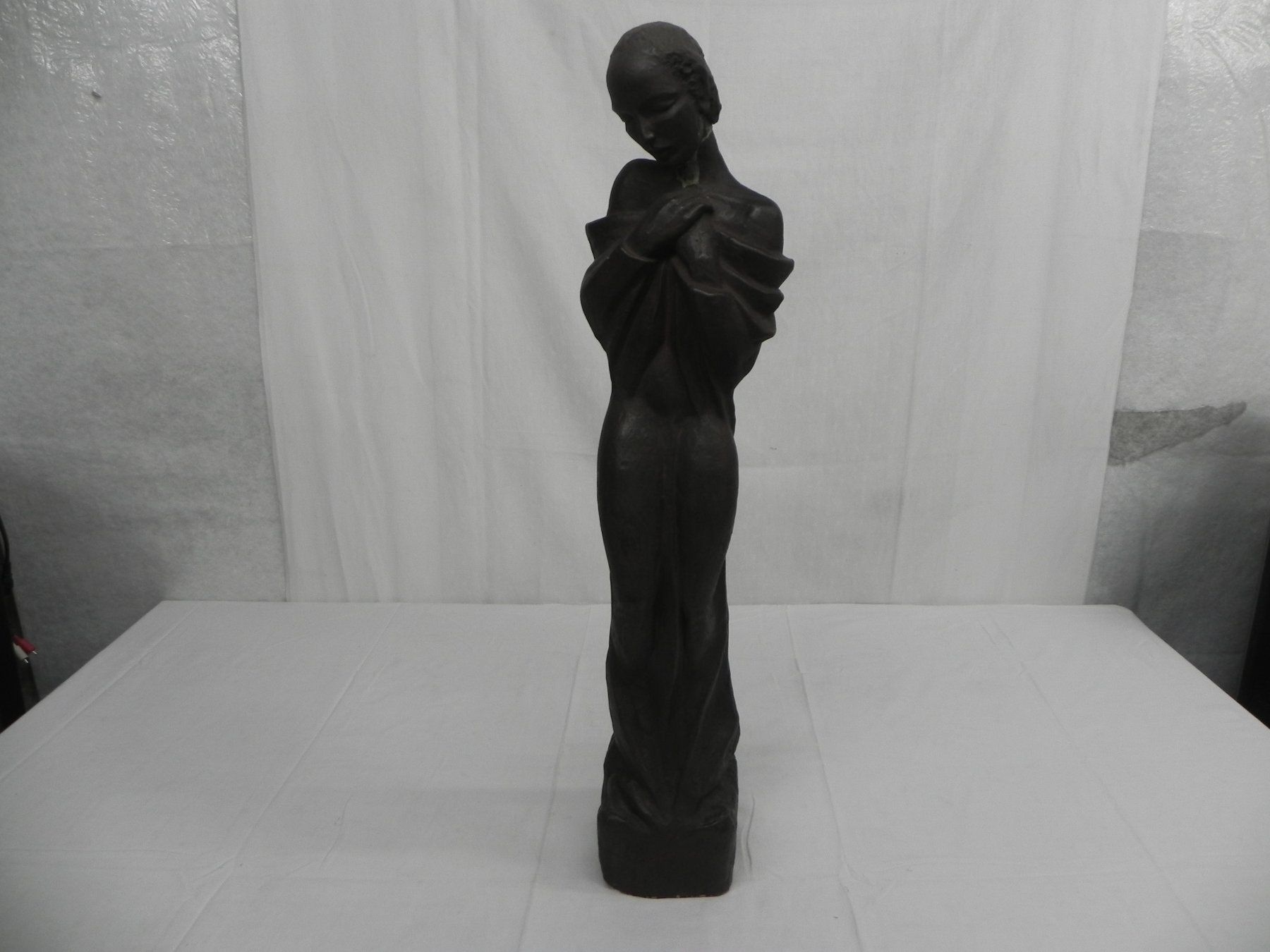 Sculture & Statue: Antike Ton Figur Elegante Frau – Usato da Basel venduto da sellout007