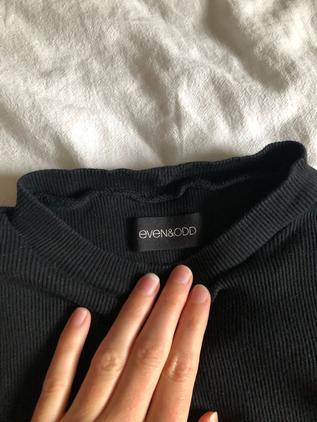 T-shirt: Top noir Even&Odd - Manches Longues - Taille S – Usato da St-Aubin FR venduto da Tiweety 2