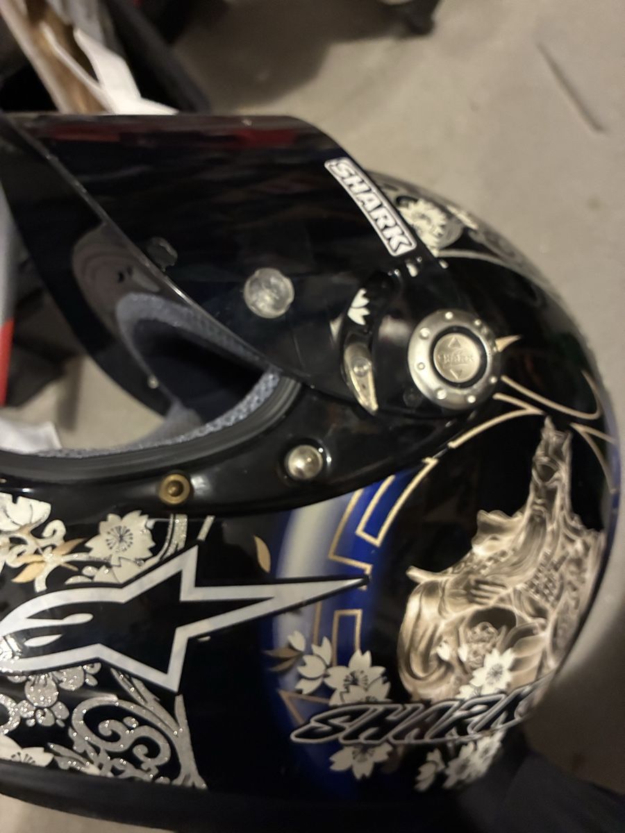 Helme & Visiere: Casque moto – Gebraucht aus Moutier von Aiguille_du_temps 2