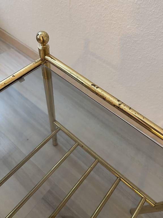 Tavoli: Goldener Beistelltisch mit Glasplatte – Usato da Oberengstringen venduto da exmex 4