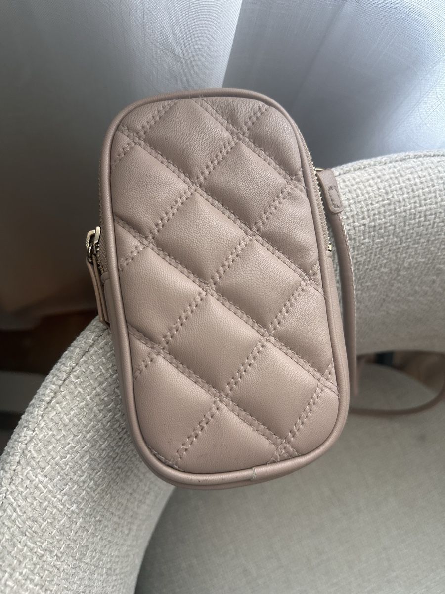 H&M Sacs femmes: Handytasche beige – D'occasion à Zürich par Chez_Dali
