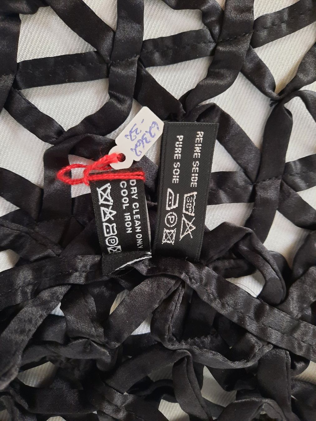 Foulard & Sciarpe: SCHOOP Schal Seide – Usato da Beinwil am See venduto da Restwert_Beinwil 5
