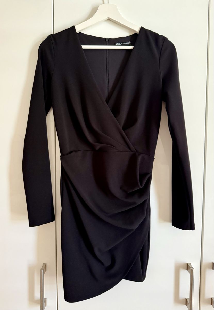 Zara Vestiti: Zara Kleid  – Usato da Däniken SO venduto da tin_9g9h 1