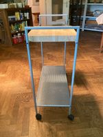Servierwagen Metall auf Rollen mit Tablar & Holzbrett