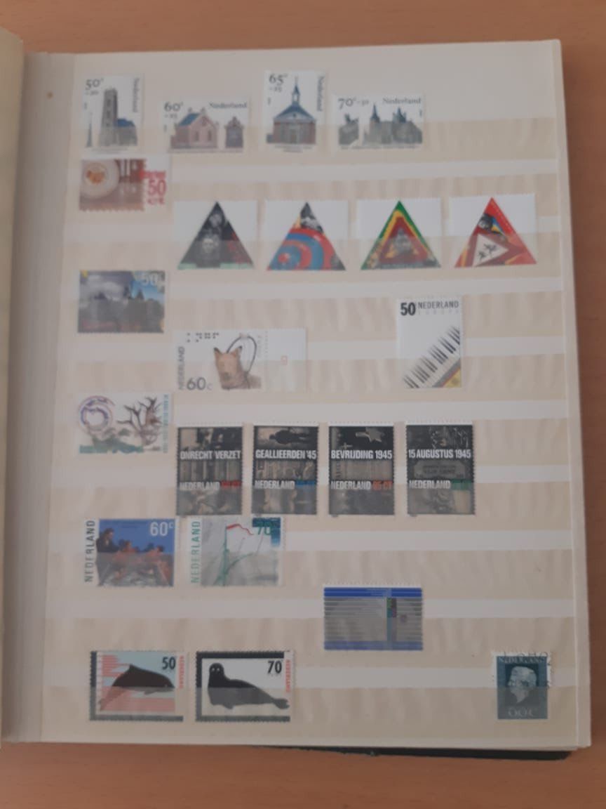 Album: Ausland Briefmarken – Usato da Dulliken venduto da Airliner2