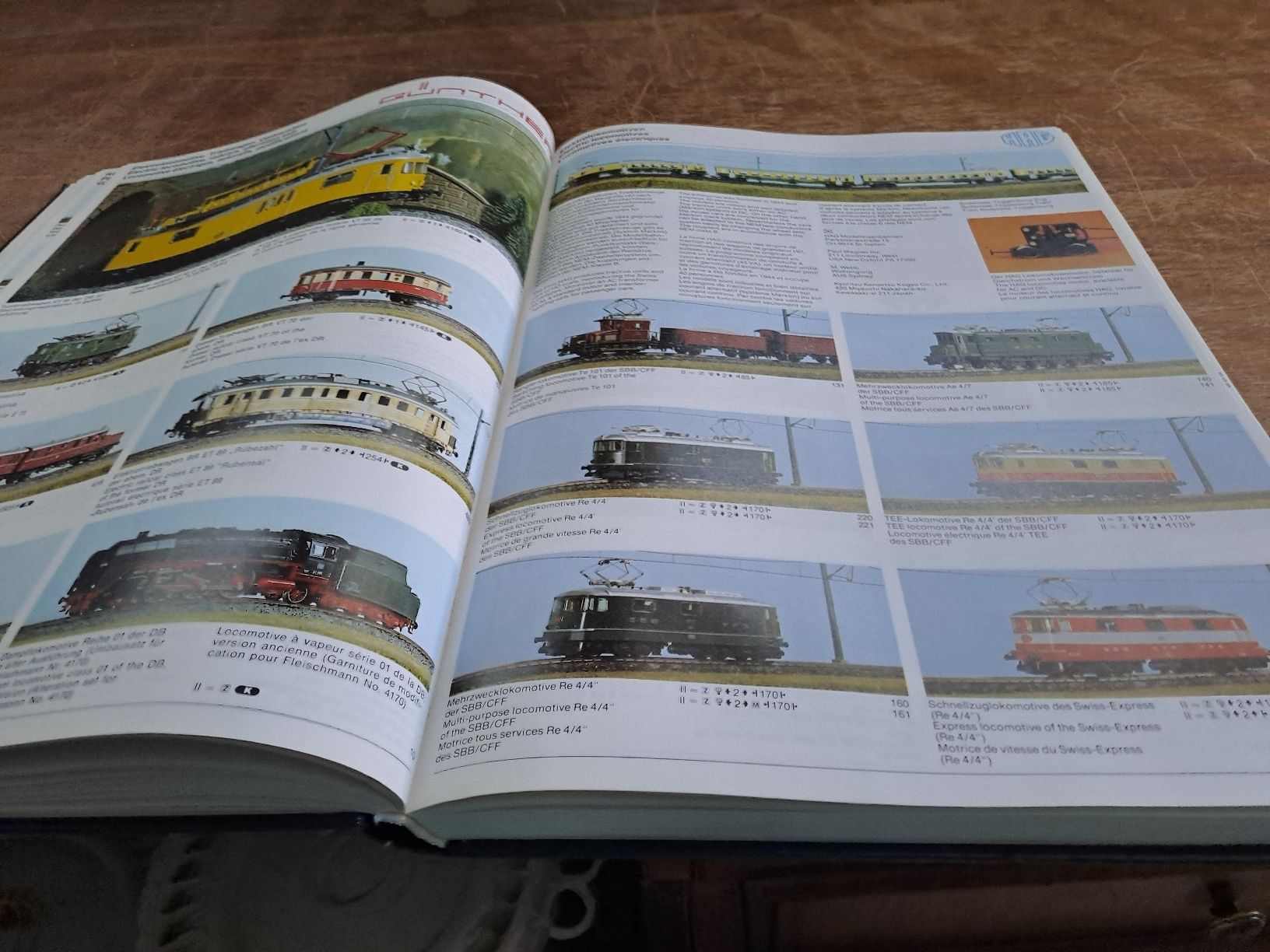 Libri: Modell-Eisenbahn HO-International Buch 4000 Modelle – Usato da Zürich venduto da Schoebi19 8