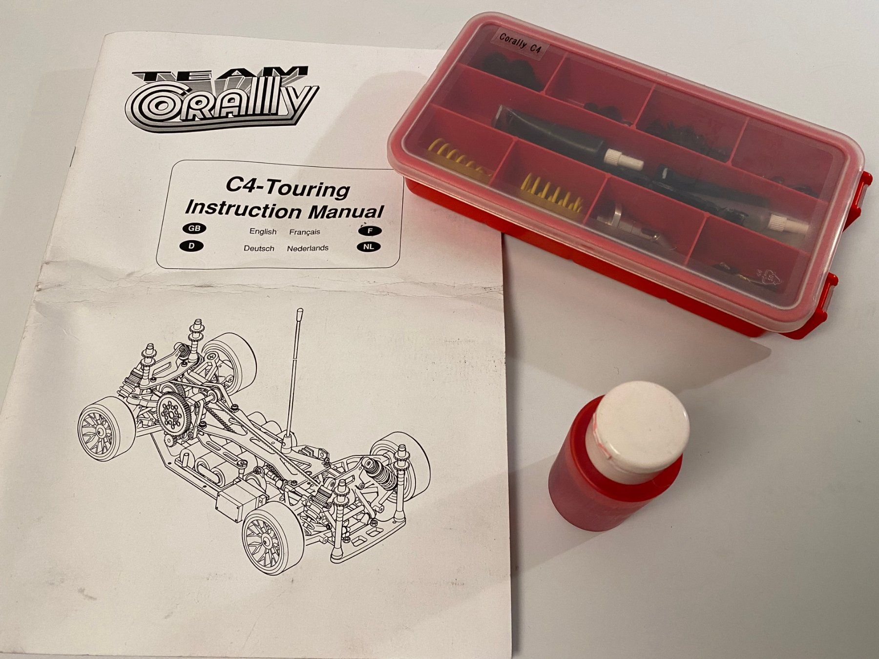 Modellismo RC: Team Corally Touring C4 Ersatzteile Diverse – Usato da Kreuzlingen venduto da Musikremo