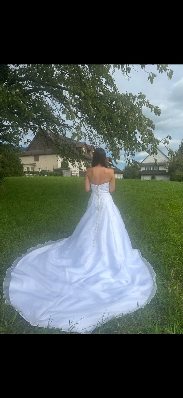 Vestiti: Wunderschönes Brautkleid, Gr. 38 von Brautmode Wicky – Usato da Hägendorf venduto da Polopk78 2