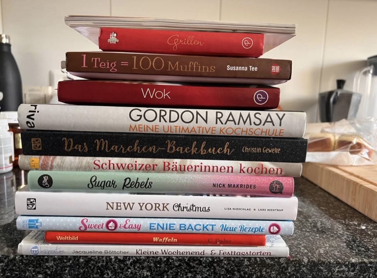 Libri: Koch- und Backbücher – Nuovo (secondo la descrizione) da Biel/Bienne venduto da fre_k8x9