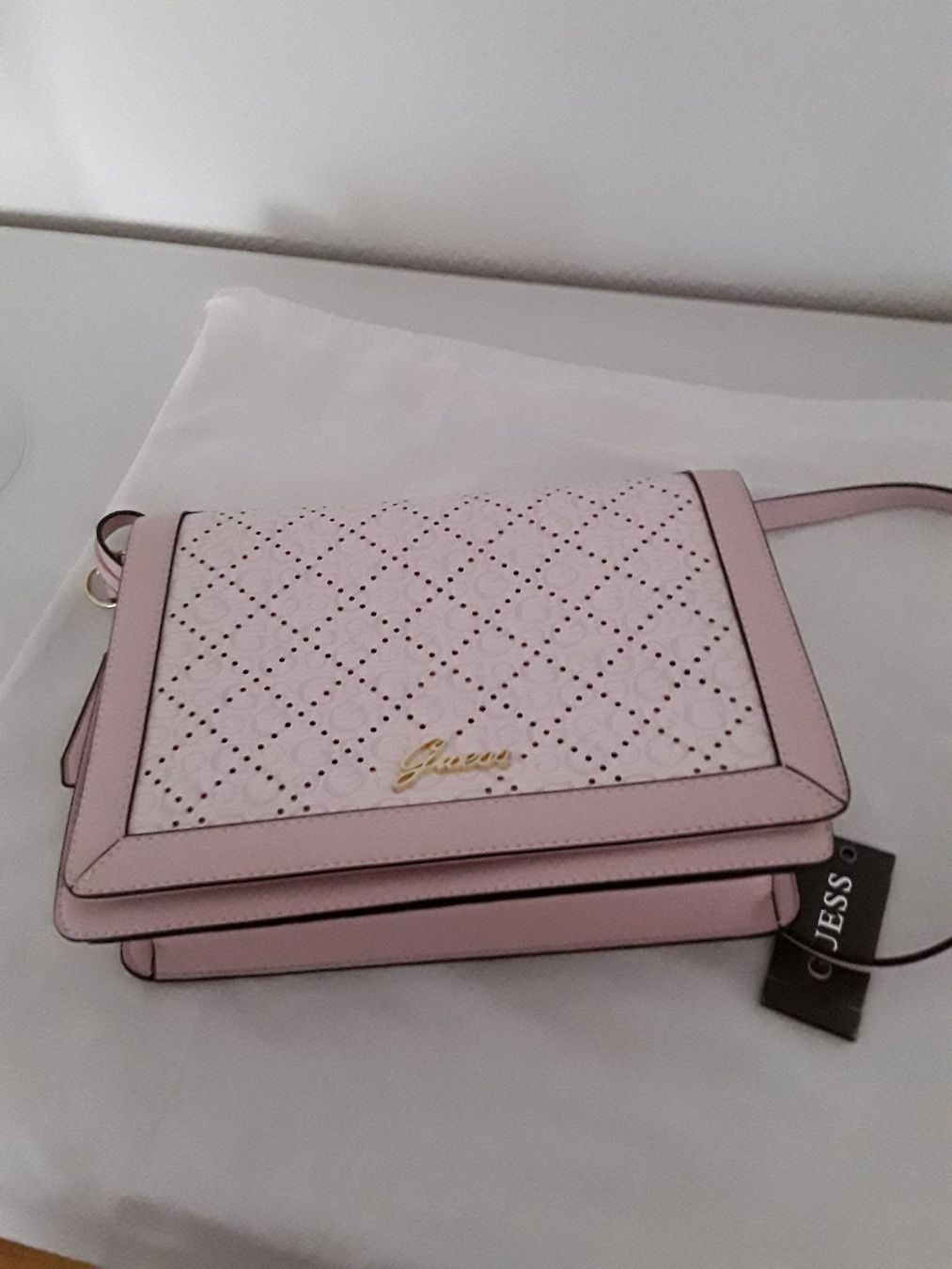 Guess Borse da donna: Guess Tasche – Usato da Brugg AG venduto da Ljubinka0410 1