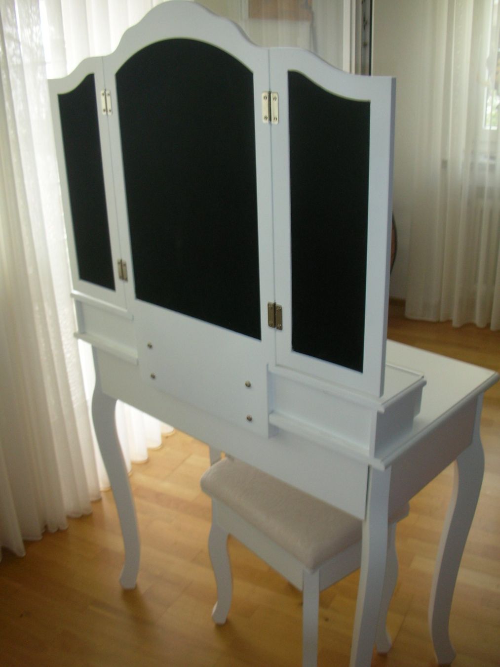 Tavoli da trucco: Edler Schmicktisch mit Hocker – Usato da Rheinfelden venduto da Javea4 2