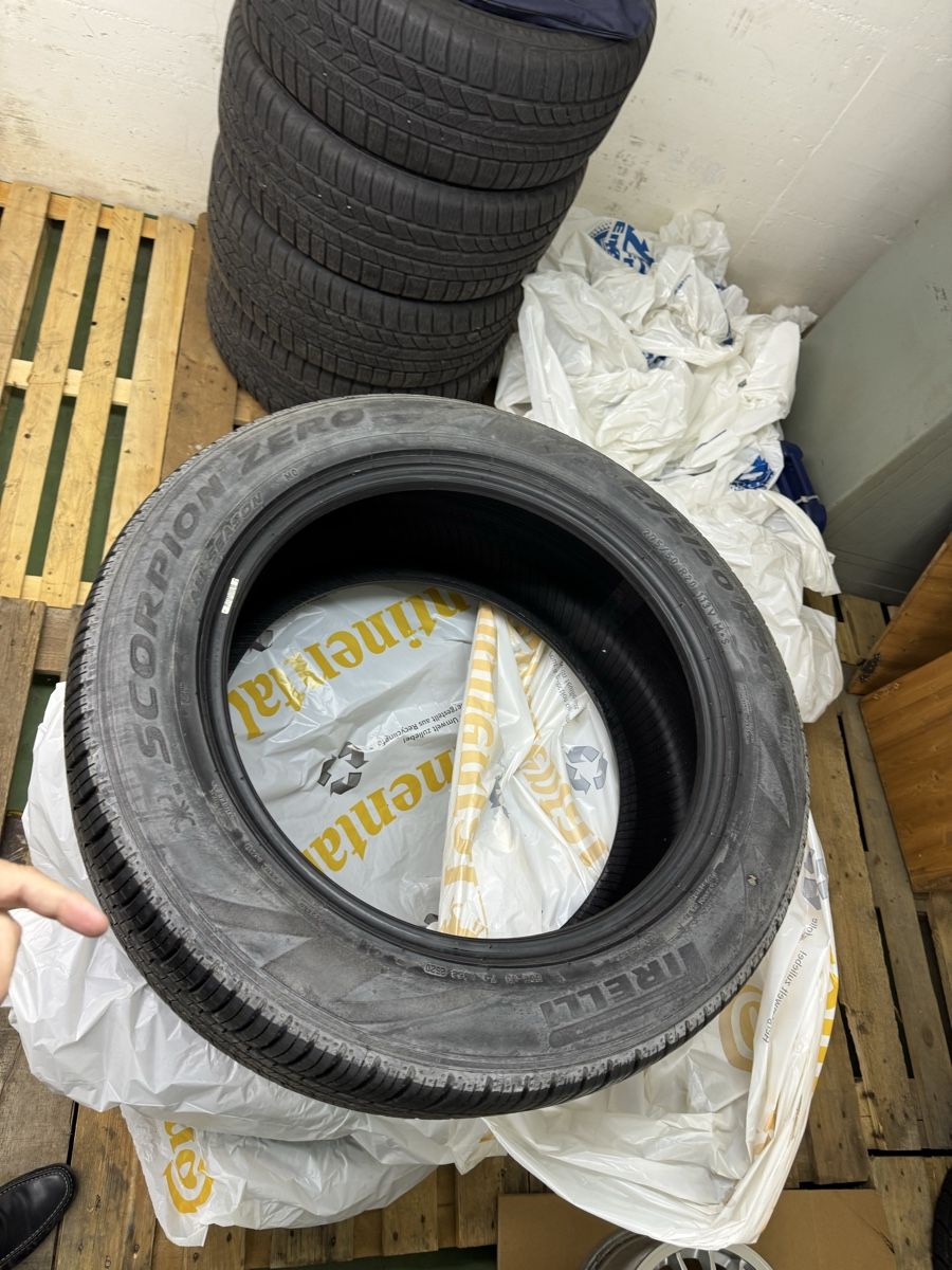 Pirelli Pneumatici & Ruote complete: PIRELLI – Nuovo (secondo la descrizione) da Schaffhausen venduto da JohnT02
