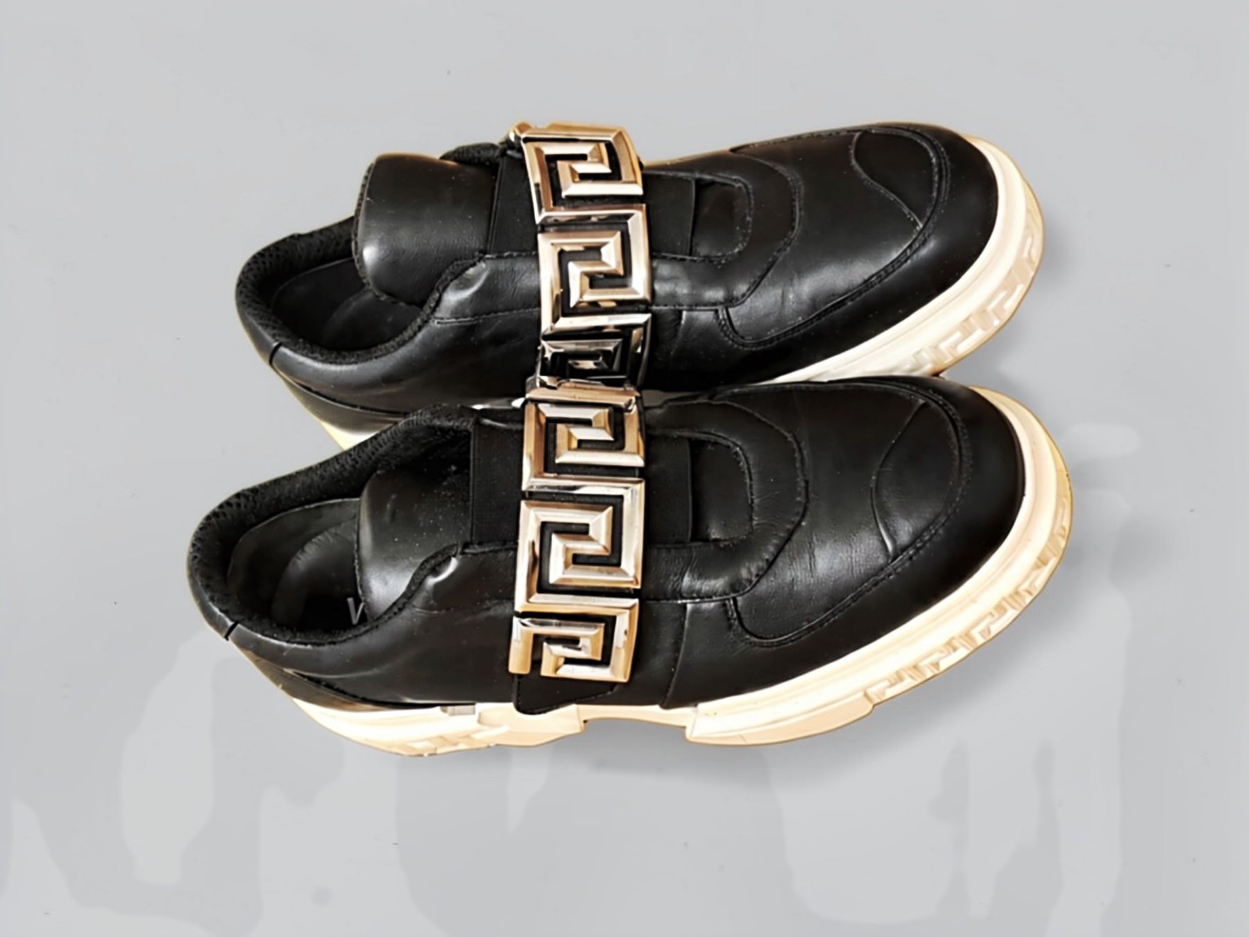 Versace Scarpe da donna: VERSACE Sneakers Schwarz, Grösse 35 – Usato da Rebstein venduto da Tutti_Geri 5