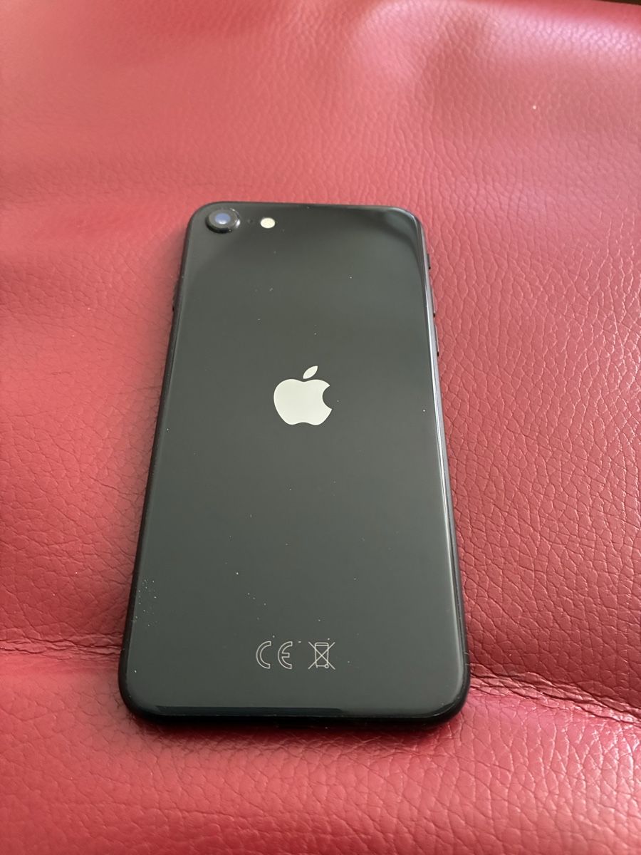 Apple Telefoni cellulari / Smartphones: iPhone SE, 64 GB, Schwarz – Usato da Muttenz venduto da Nogg46 1