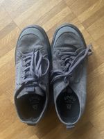 Sneaker „Undo for tomorrow“, selten getragen
