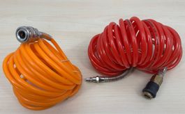 Lot de 2 tuyaux pneumatiques spirale 5m/7m bon état