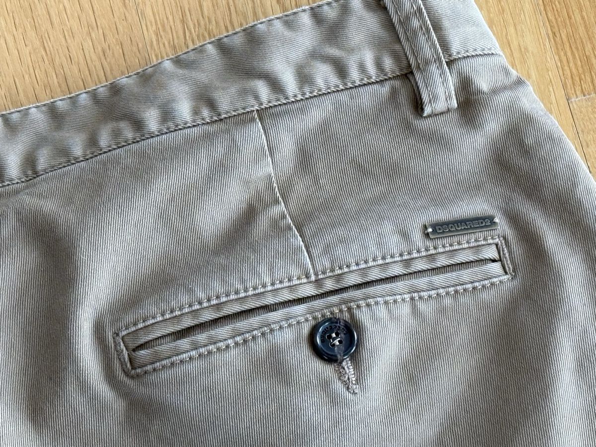 Dsquared2 Pantaloni: 100% originale Dsquared2 Chino Hose beige Gr. 48 - Defekt – Difettoso da Basel venduto da trend_shop_schweiz 5