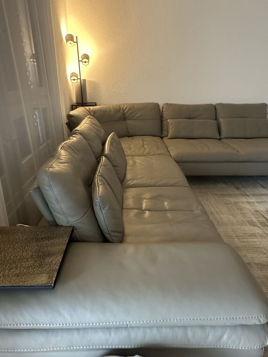 Divani: Ecksofa Carlotta – Usato da Rotkreuz venduto da nic_9wtg 2