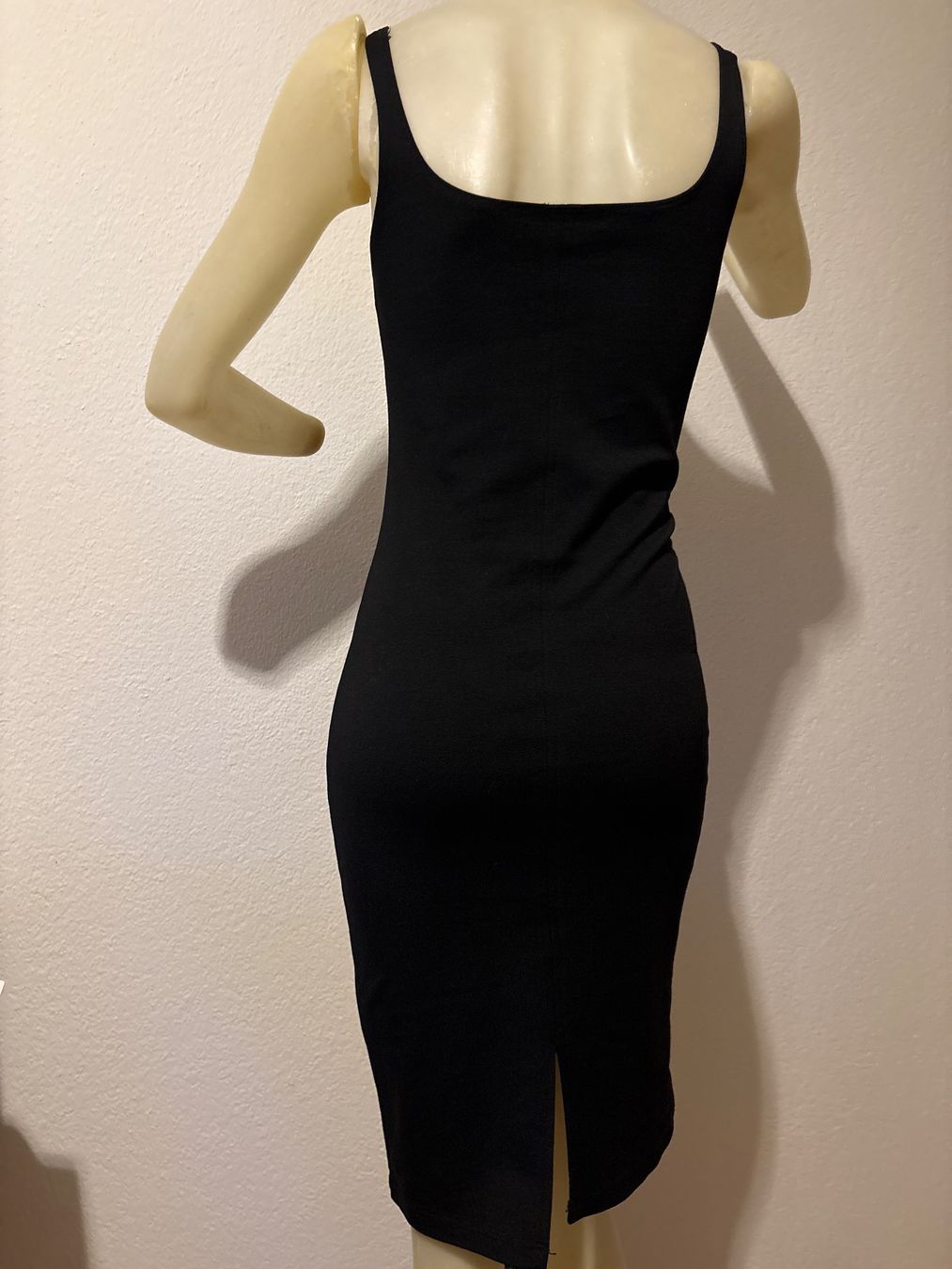 Kleider: Schwarzes träger Kleid grS – Gebraucht aus Niederbipp von blu_jw7r 3