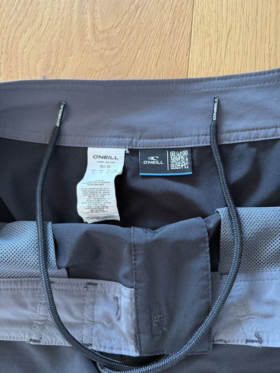 O'Neill Caleçons de bain: O. Neill Bade und  Boardshorts, Gr. 36, Neu, Sommer – Neuf (Voir description) à Bern par HBYISIS 5