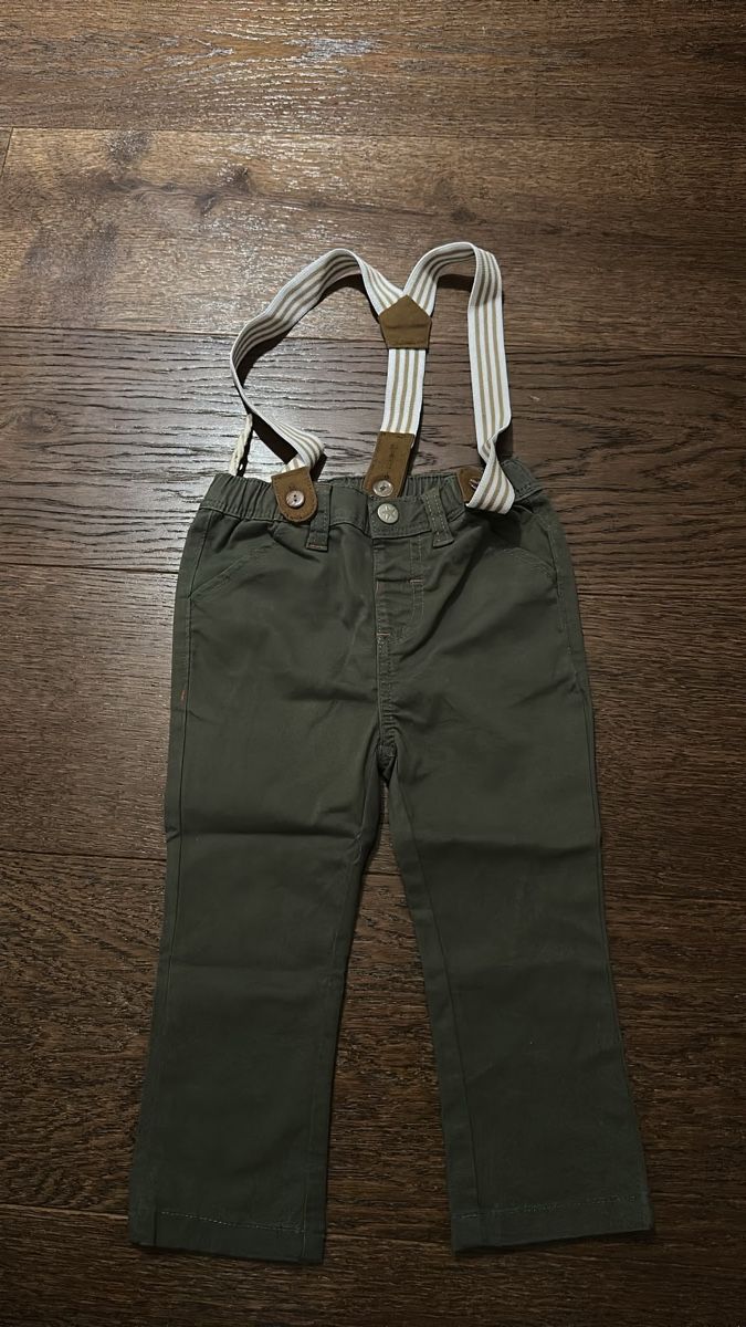 Pantaloni: 3 Hosen Grösse 86 – Usato da Birrhard venduto da Bjonda10 1