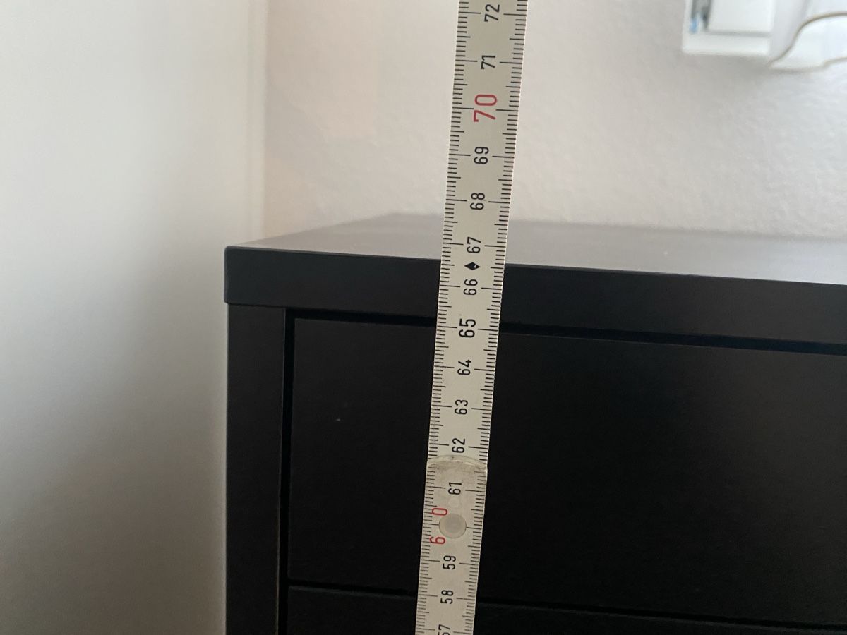 Eléments de bureau: Schwarzer Korpus mit Schubladen und Rollen – D'occasion à Brittnau par Binks 1