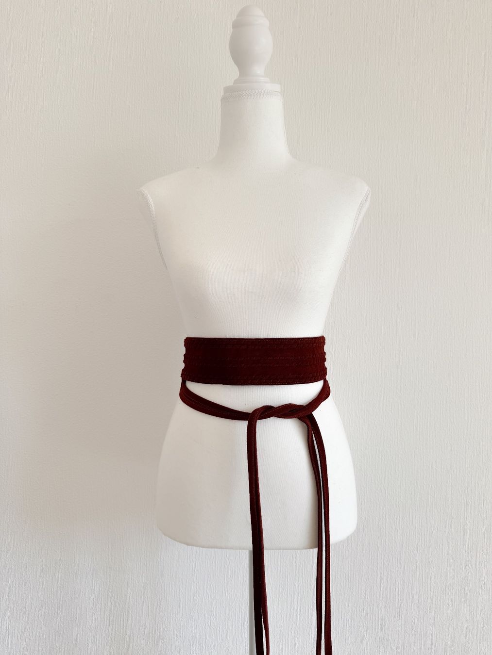 Maje Cinture: Superbe ceinture MAJE neuve – Usato da Lausanne venduto da Greenbyaudrey