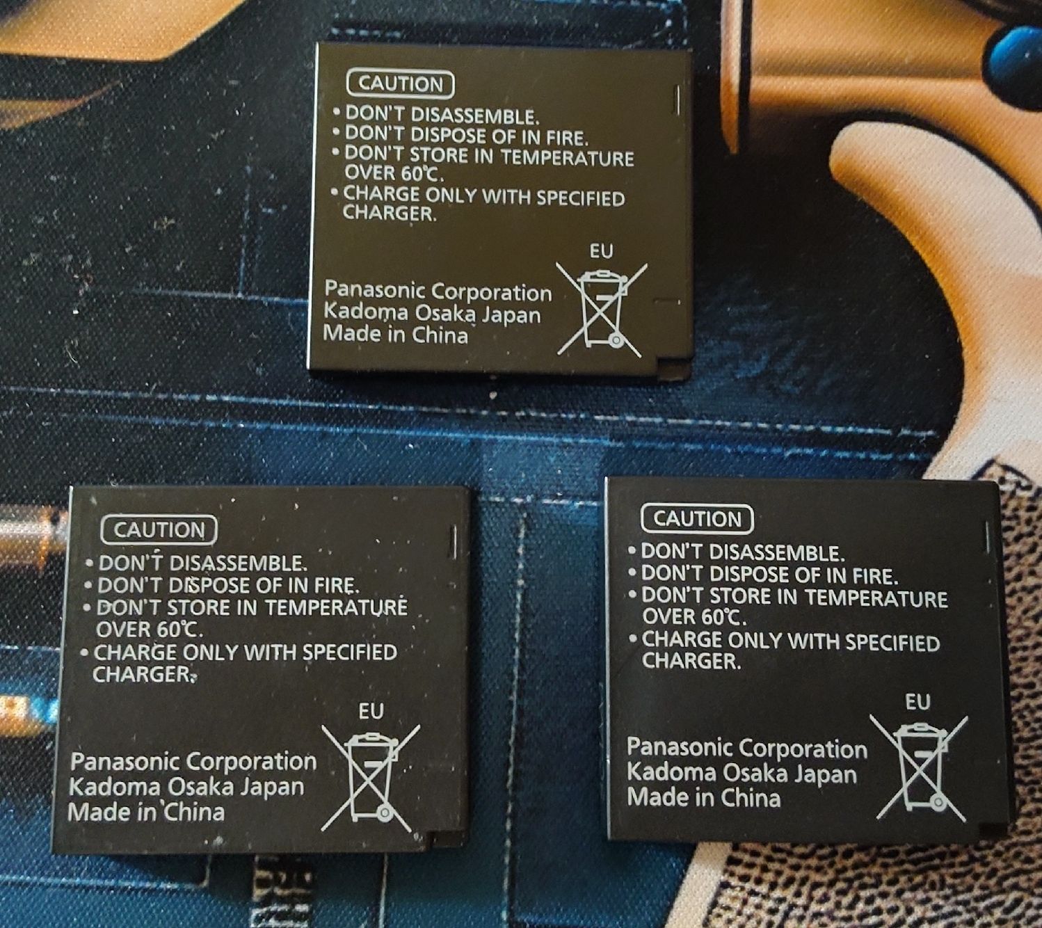 Panasonic Batterie: Panasonic Lumix Akkus - 3 Stück – Difettoso da Ennetmoos venduto da Faders 1